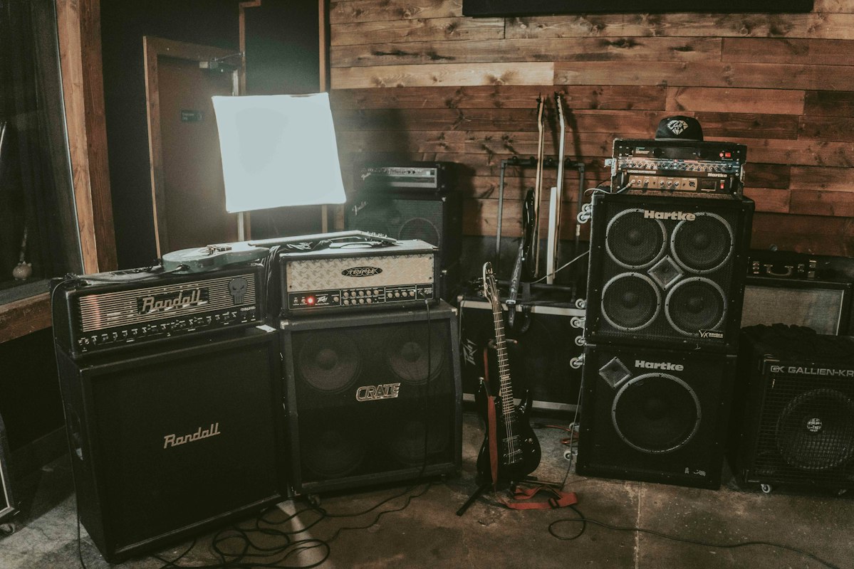 Speaker Premium berkualitas tinggi